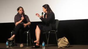 Carolin Genreith (Regie)(l), Julia Teichmann (Interview)(r), Film "Das Golddorf"  