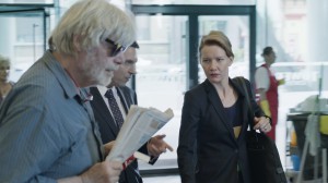 Winfried (Peter Simonischek) und Ines (Sandra Hüller) in der Lobby