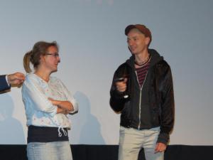 Regisseur Dietrich Brüggemann und Redakteurin Brigitte Dithard (SWR) vor ihrem Tatort "Stau"