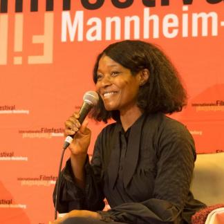 Regisseurin Sheri Hagen bei der Diskussion zu ihrem Film "Fenster Blau" beim Filmfestival in Mannheim-Heidelberg