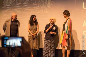 Ein Teil der Crew zum Eröffnungsfilm "Sing Me Back Home" ("On Ment Toujours Á Ceux Qu’on Aime") Produzent Jean-Luc Ormieres, Delphine Ciampi, veratwortlich für die Musik, Schauspielerin Fionnula Flanagan und Regisseurin Sandrine Dumas (vlnr)