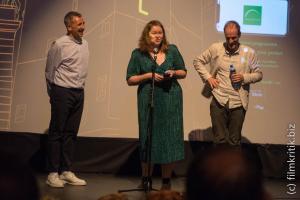 Regisseure Mike Ahern und Enda Loughman mit ihrem Film "Extra Ordinary", mit der Produzentin Katie Holly in der Mitte. Einer durchgeknallten Geisterkömödie. 