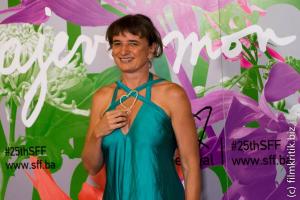 Der Human Rights Award geht an Réka Szabó für ihren Film "The Euphoria of Being".