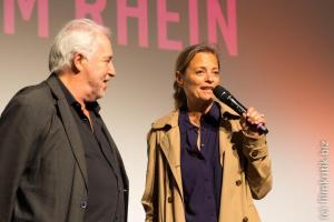 Die Produzentin Martina Haubrich stellt ihren Film "Stillstehen" vor.