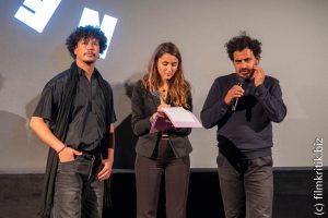 Der Regisseur Saïd Hamich Benlarbi (r) und der Schauspieler Ayoub Gretaa (l) zeigten ihren Film „Across the Sea“ in Mannheim