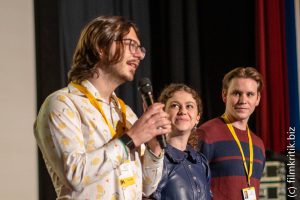 Chris Merola (Regie und Drehbuch), Skye Alyssa Friedman (Schauspiel) und Harrison Kraft (Kamera) vom Film Lemonade Blessing (vlnr)