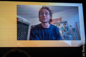 und es gab eine Videonachricht des Regisseurs Sven Bresser